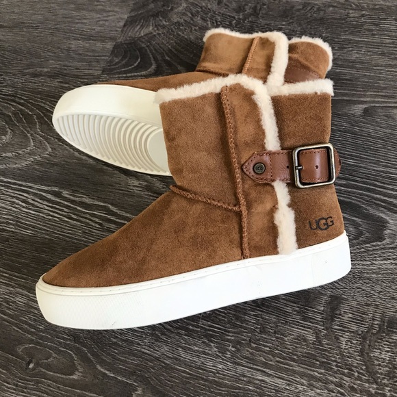 UGG Shoes - UGG AIKA SNEAKERS